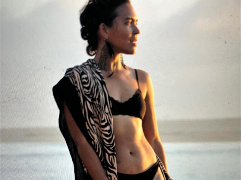 Simone Frank – Yoga, secret sunrise